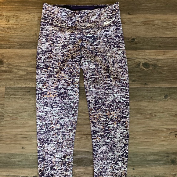 Nike Pants - Nike Dri-Fit Purple Crop Pants
